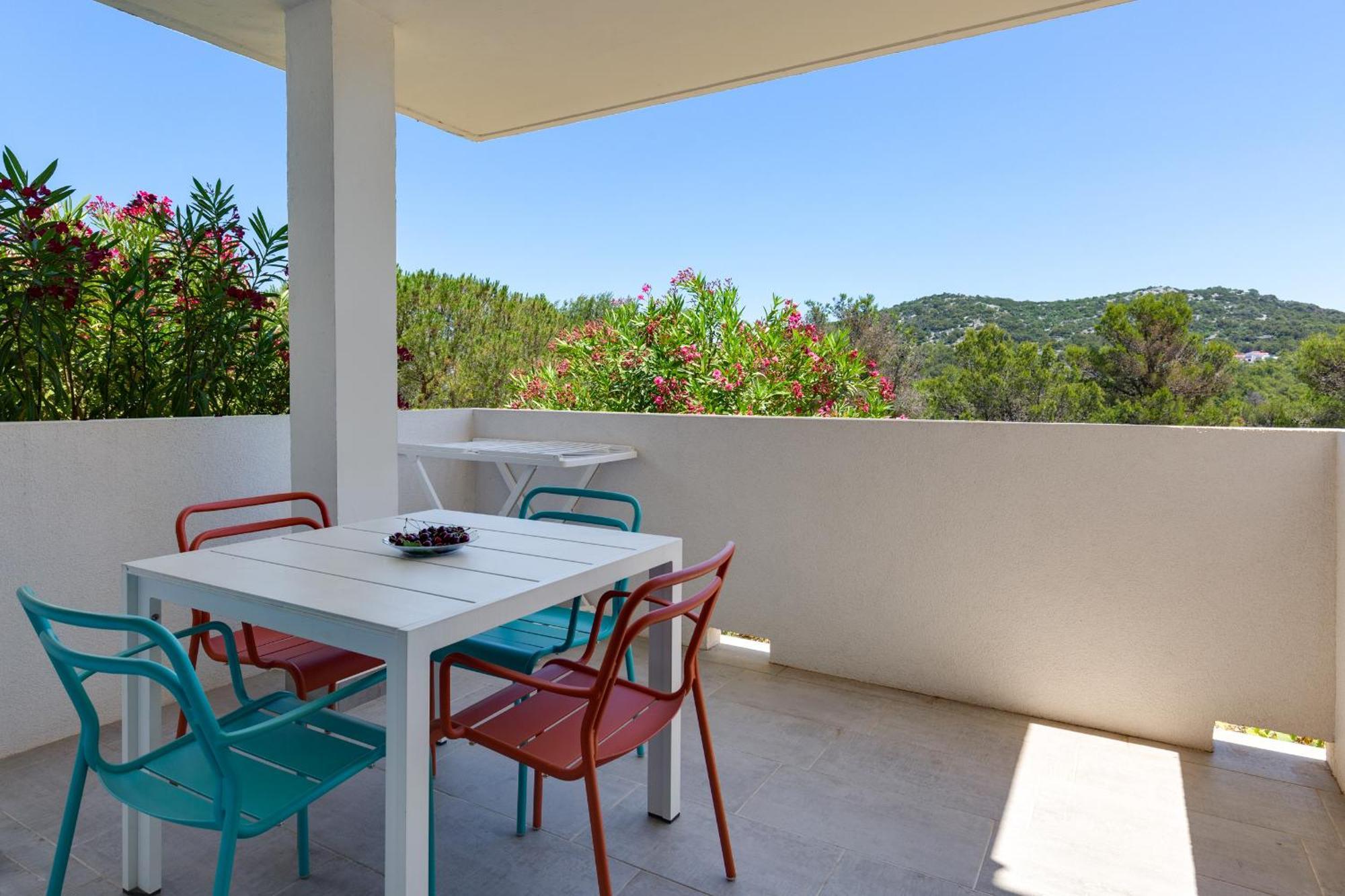 Apartments Jezera Lovisca Екстер'єр фото